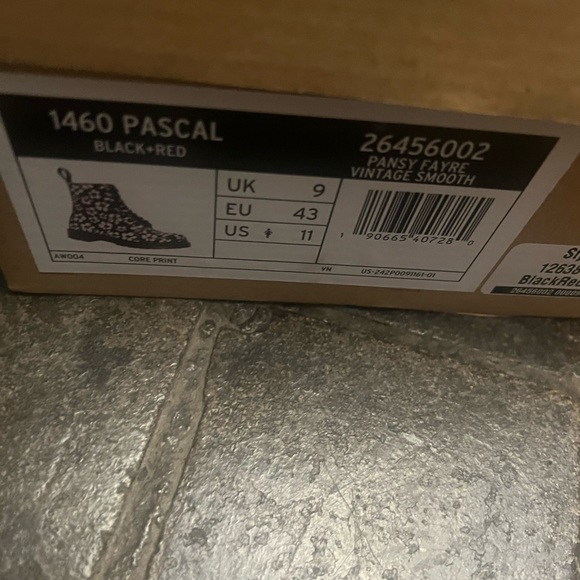 1460 Pascal Pansey Fayre vintage smooth. Black white and red.  Used once. - Picture 5 of 5